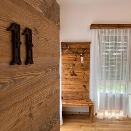 Almwirt Hotel Haar (Munich)