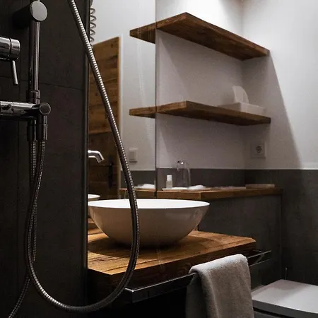 阿尔姆维尔特酒店 3*