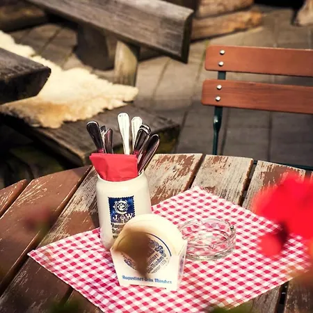 Almwirt Szálloda
