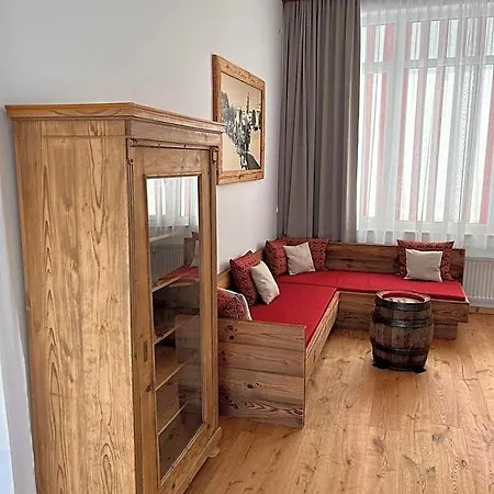 Hotel Almwirt 3*