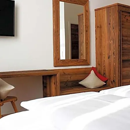 Almwirt Hotel Haar (Munich)